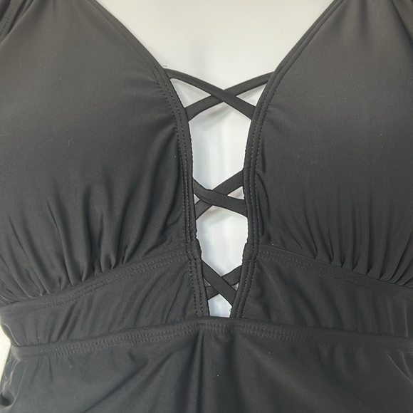 Blooming Jelly One Piece Black Swim Suit with Flutter Sleeves, deep V-neck, XXL - Picture 3 of 11